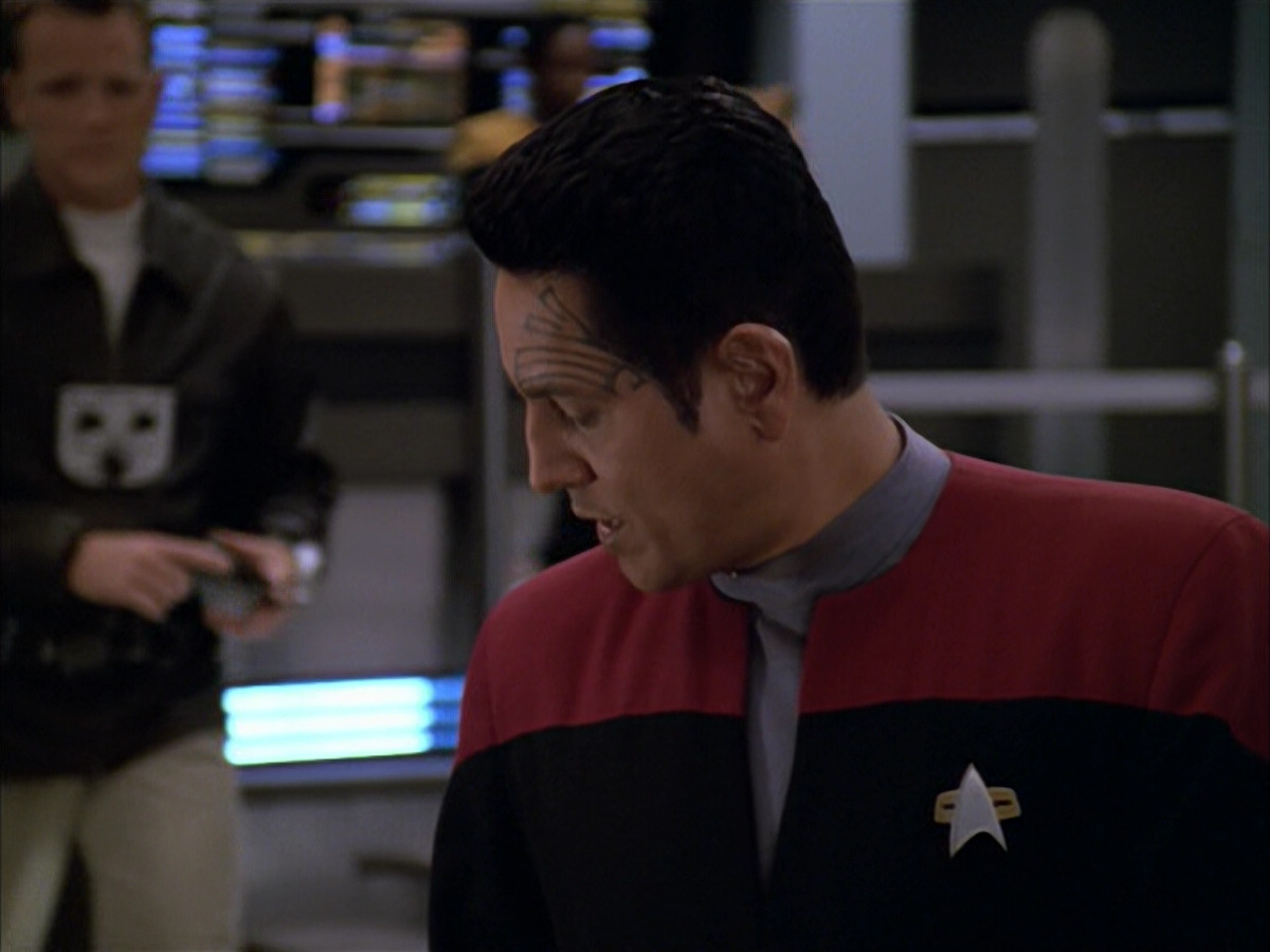 extant_StarTrek_VOY_5x09-ThirtyDays_00818.jpg