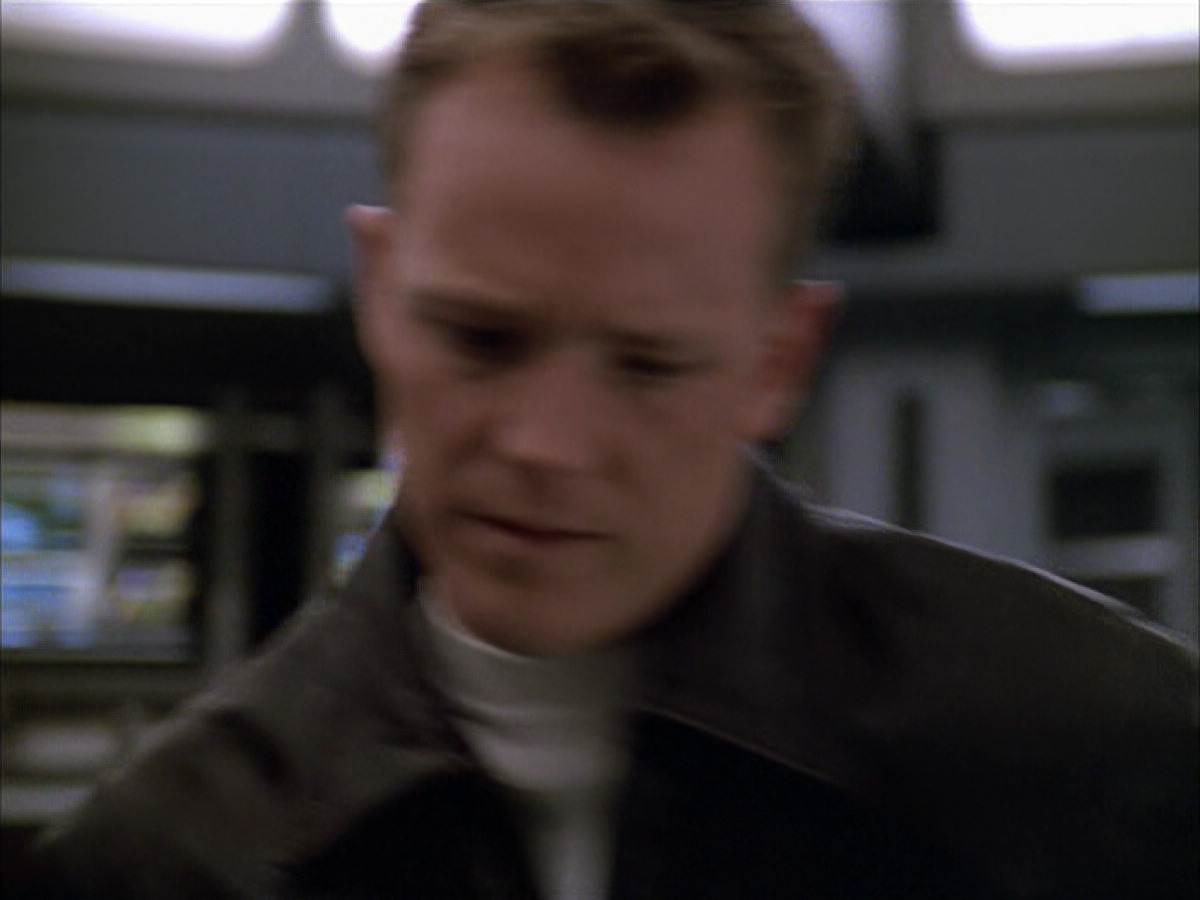 extant_StarTrek_VOY_5x09-ThirtyDays_00823.jpg