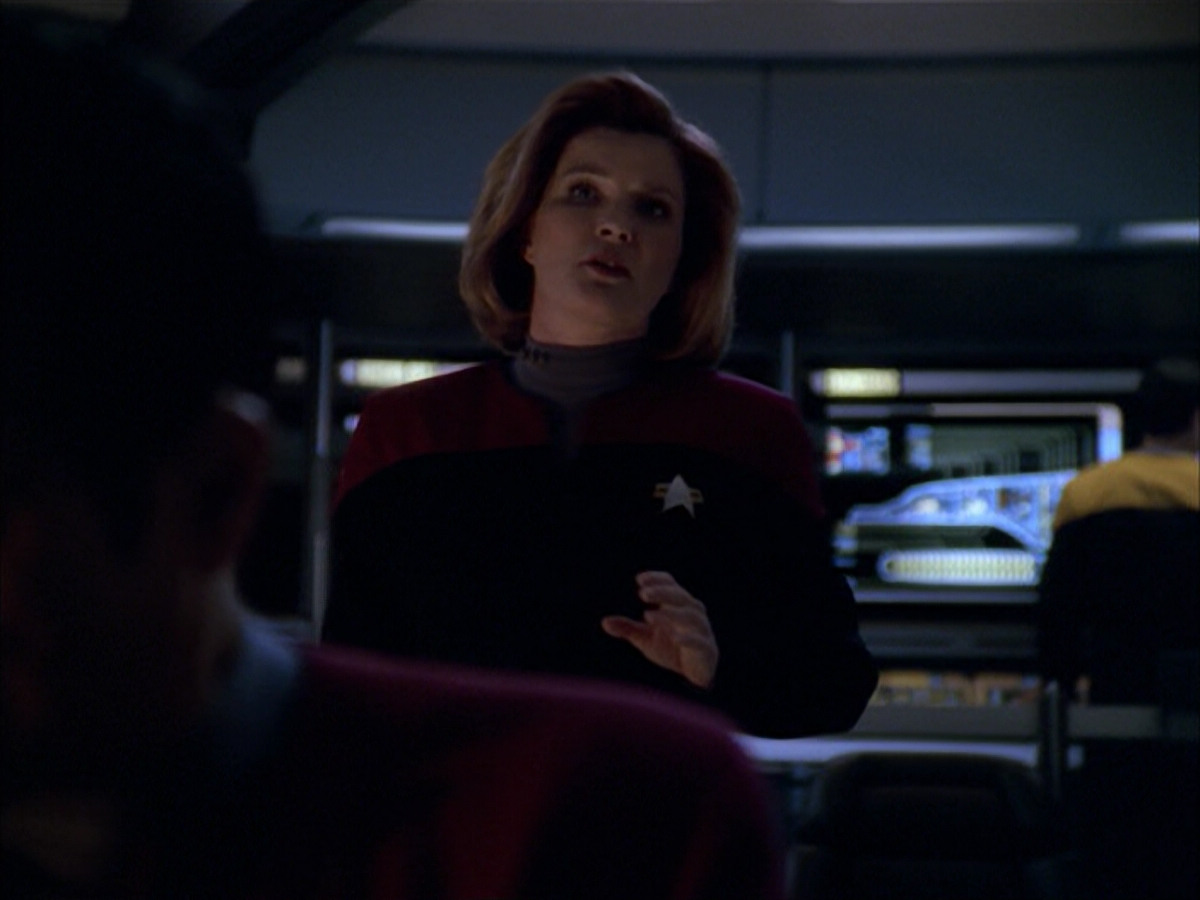 extant_StarTrek_VOY_5x09-ThirtyDays_00917.jpg