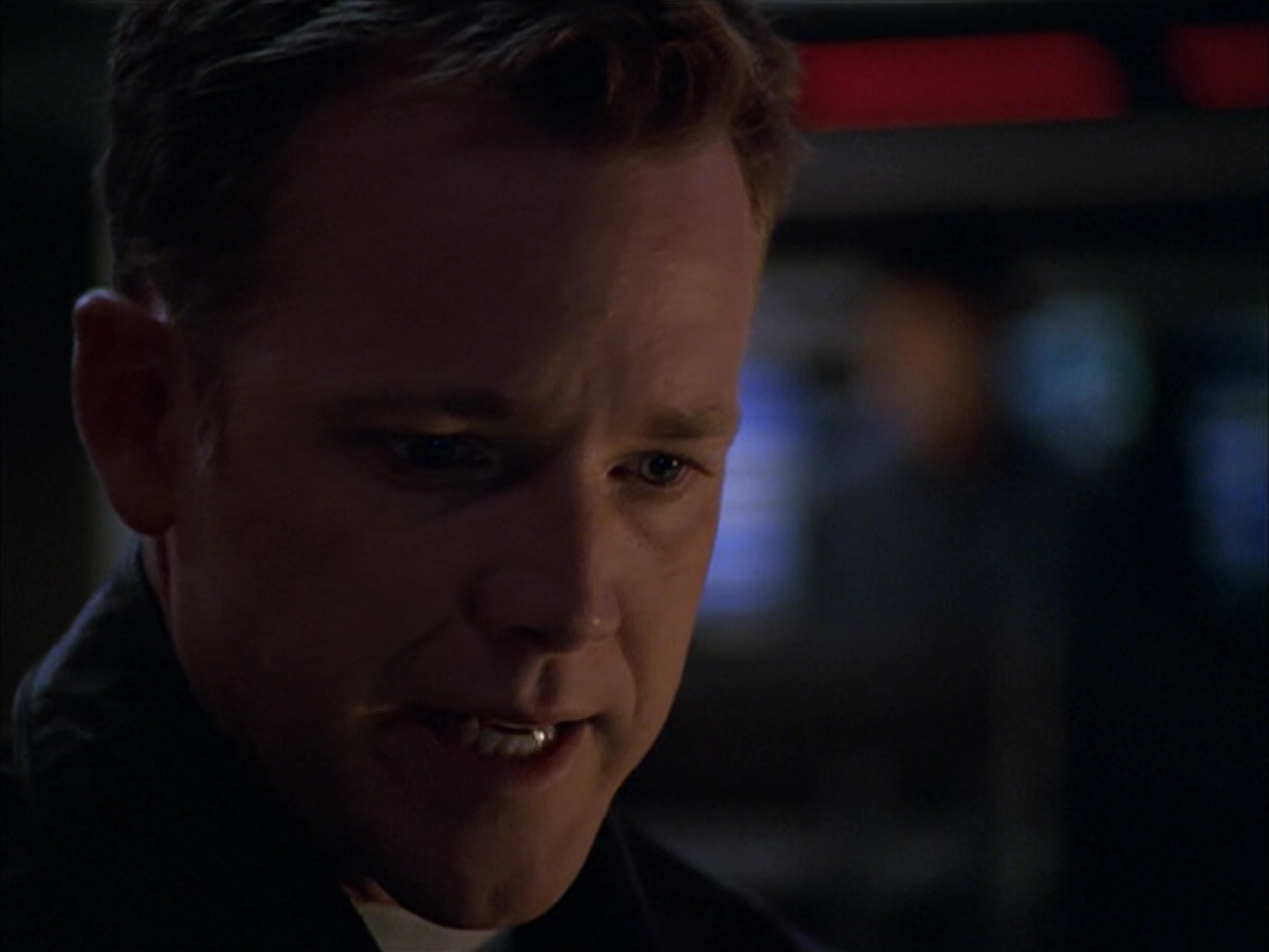 extant_StarTrek_VOY_5x09-ThirtyDays_00921.jpg