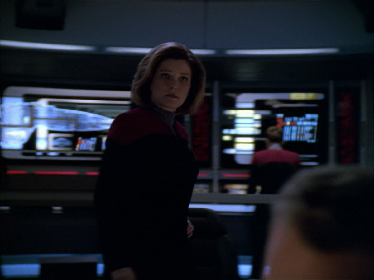 extant_StarTrek_VOY_5x09-ThirtyDays_00950.jpg