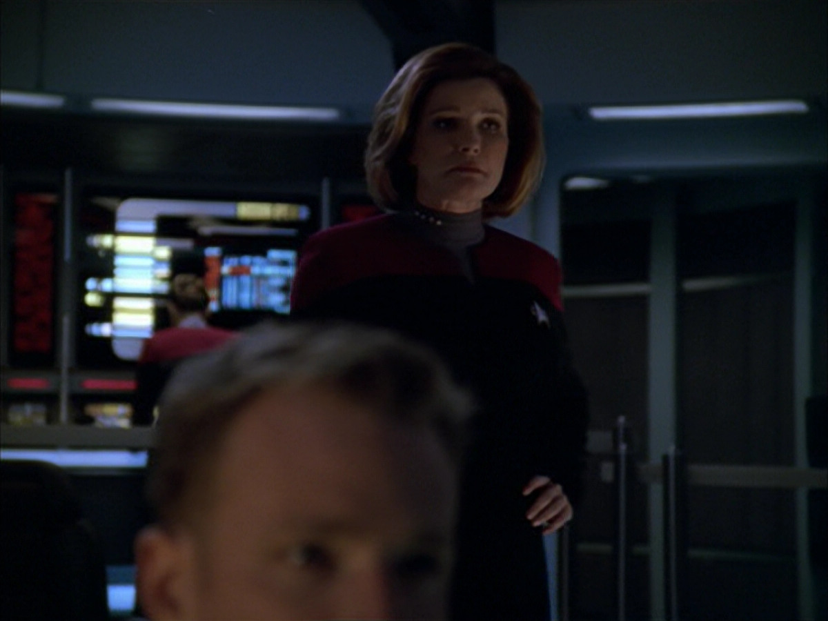 extant_StarTrek_VOY_5x09-ThirtyDays_00953.jpg