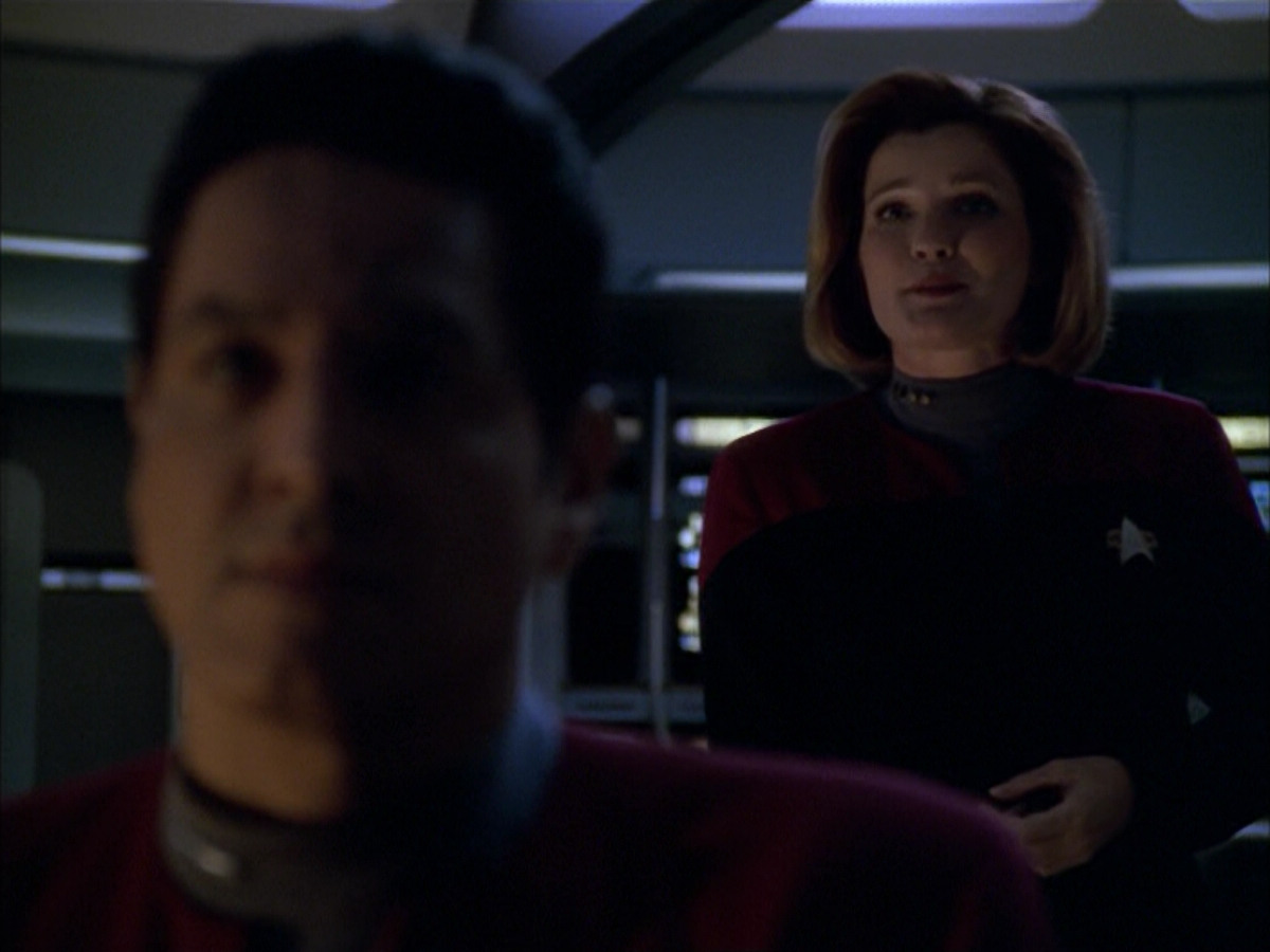 extant_StarTrek_VOY_5x09-ThirtyDays_00982.jpg