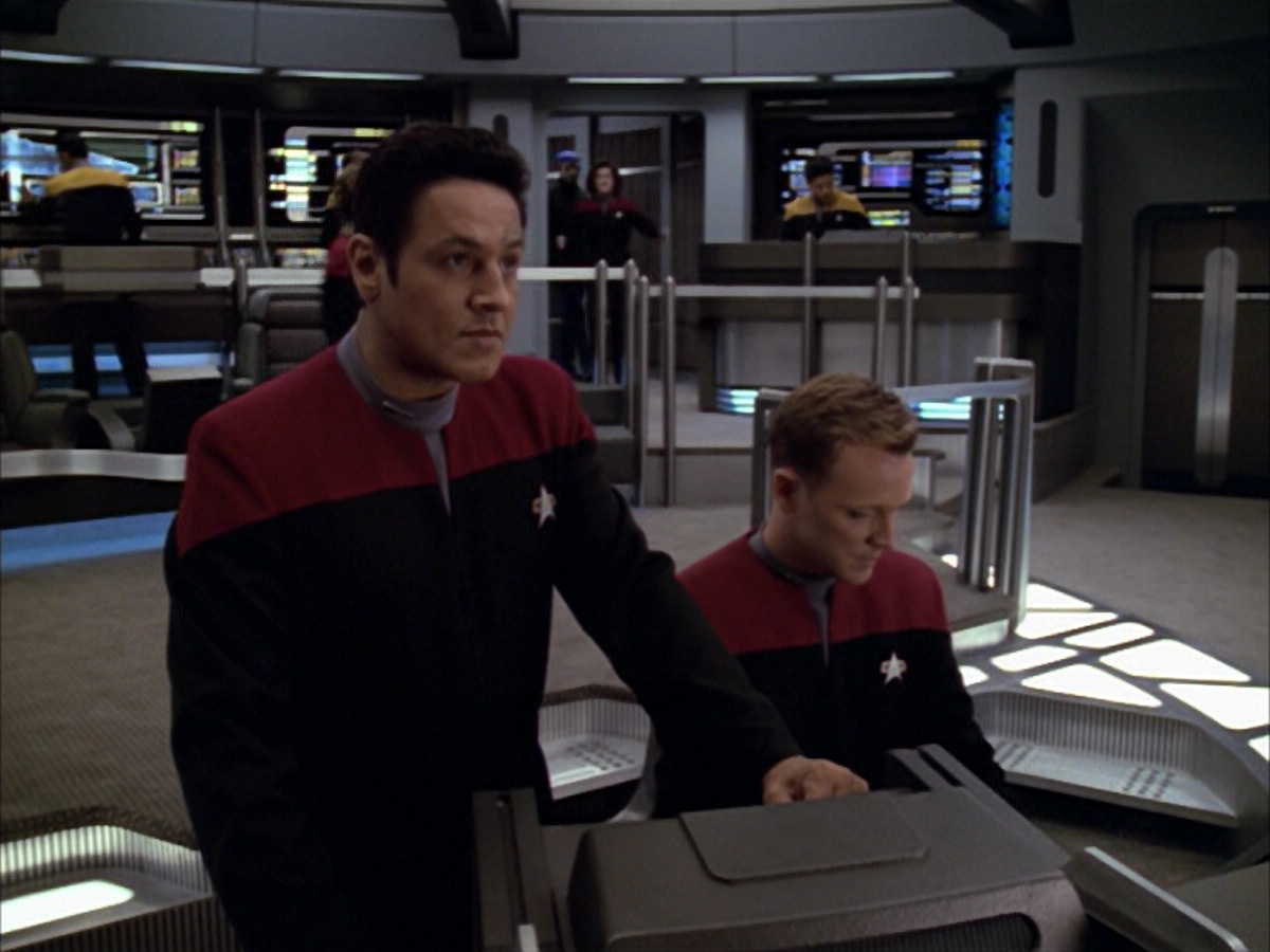 extant_StarTrek_VOY_5x09-ThirtyDays_01013.jpg