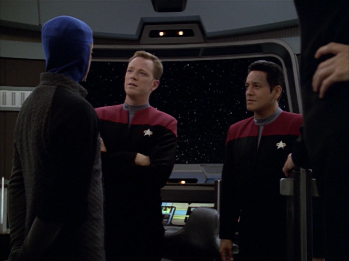 extant_StarTrek_VOY_5x09-ThirtyDays_01057.jpg