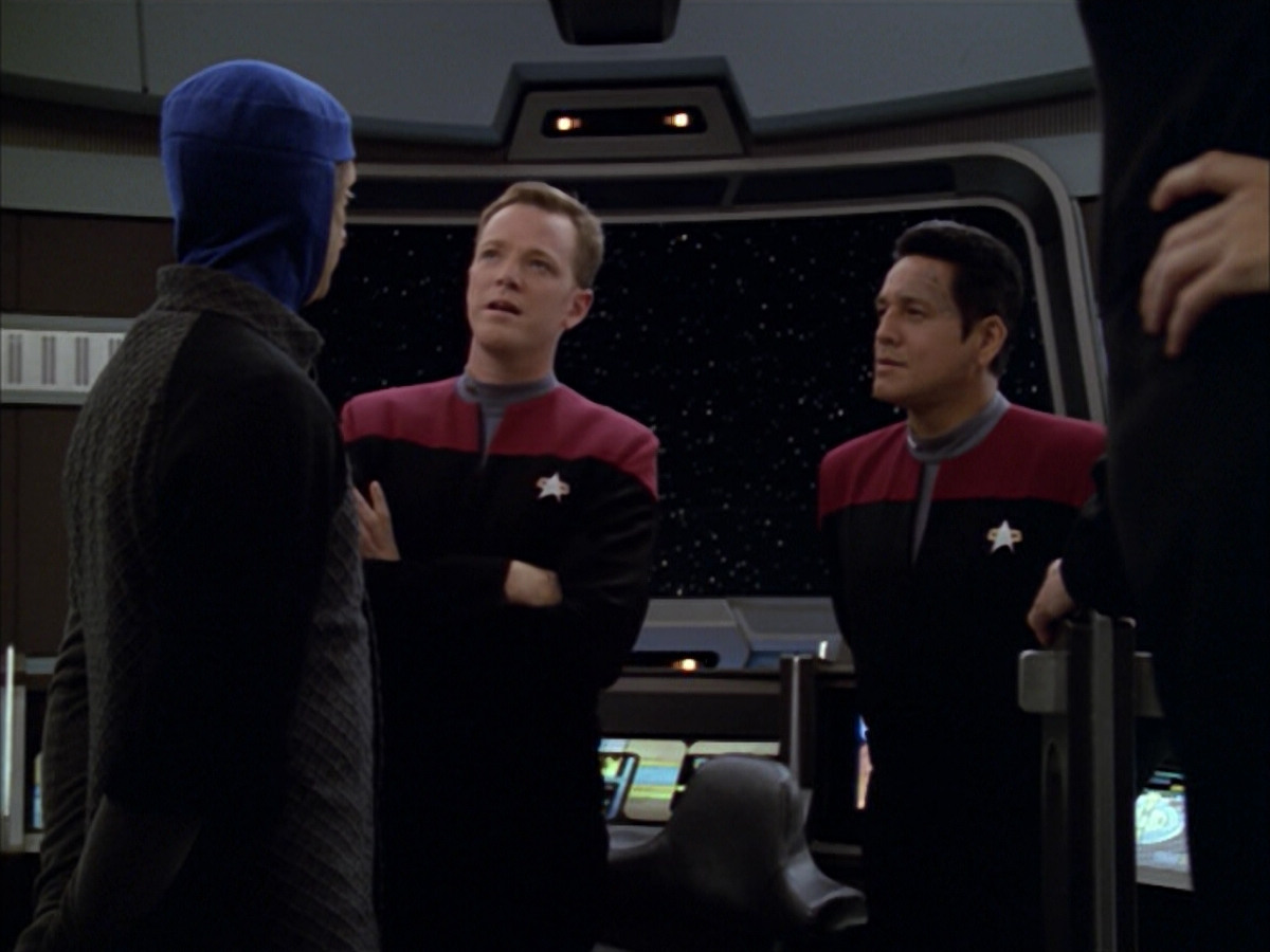 extant_StarTrek_VOY_5x09-ThirtyDays_01060.jpg