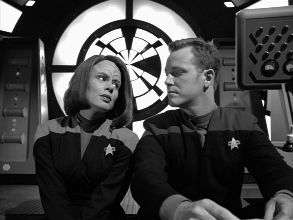 extant_StarTrek_VOY_5x09-ThirtyDays_03014.jpg