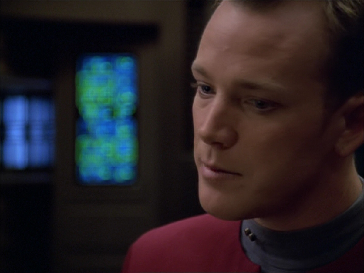extant_StarTrek_VOY_5x09-ThirtyDays_03093.jpg