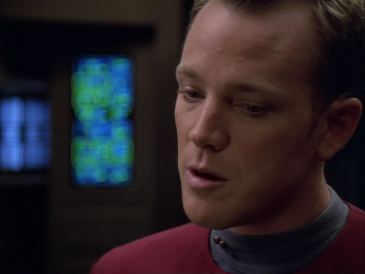 extant_StarTrek_VOY_5x09-ThirtyDays_03106.jpg
