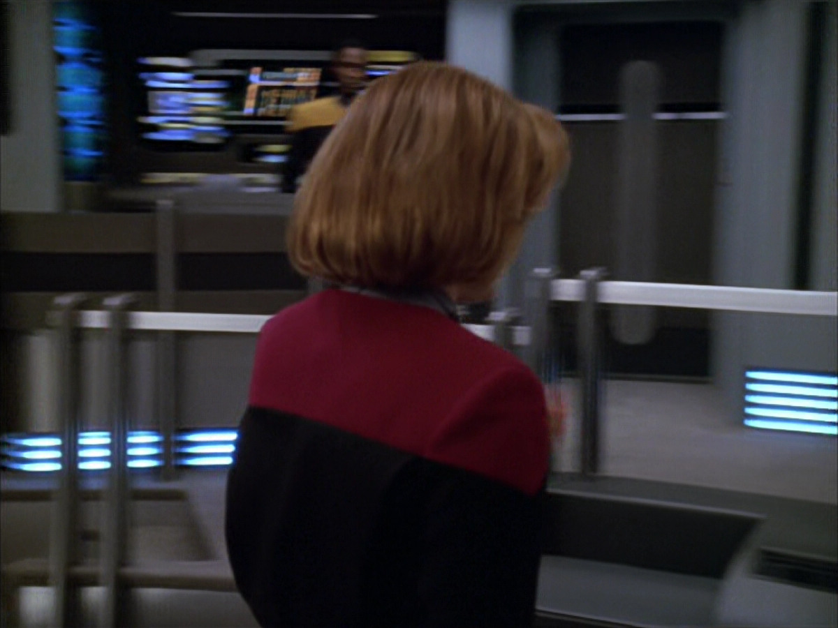 extant_StarTrek_VOY_5x09-ThirtyDays_03175.jpg