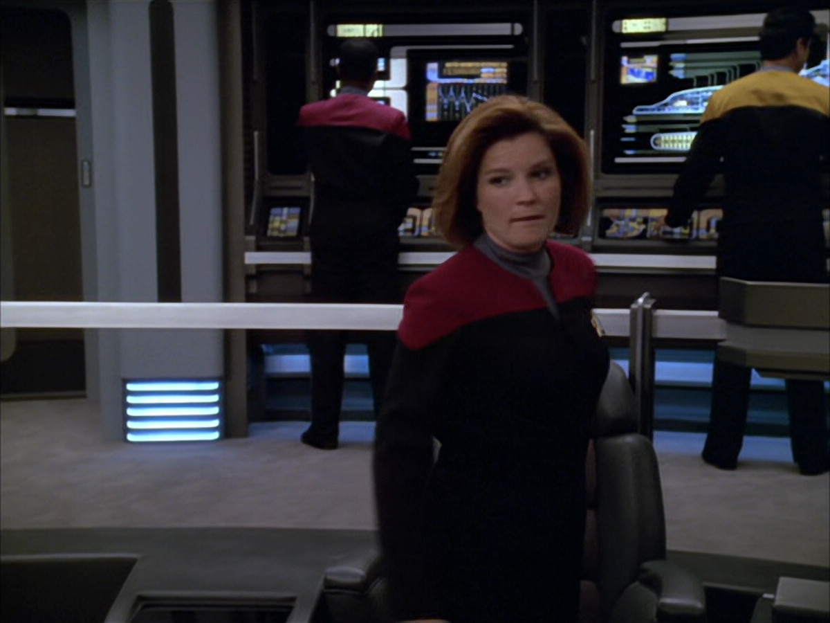 extant_StarTrek_VOY_5x09-ThirtyDays_03178.jpg