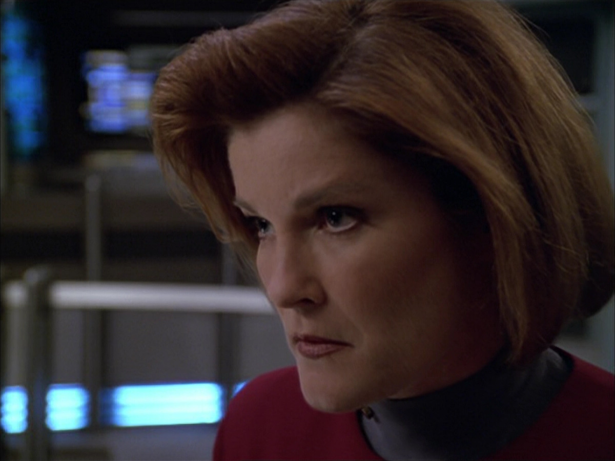 extant_StarTrek_VOY_5x09-ThirtyDays_03204.jpg