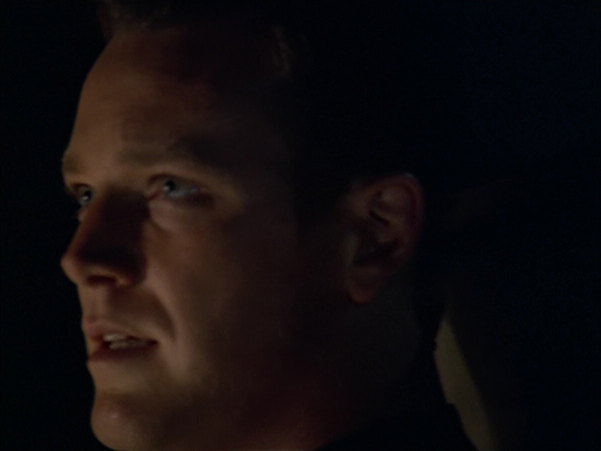 extant_StarTrek_VOY_5x09-ThirtyDays_03231.jpg