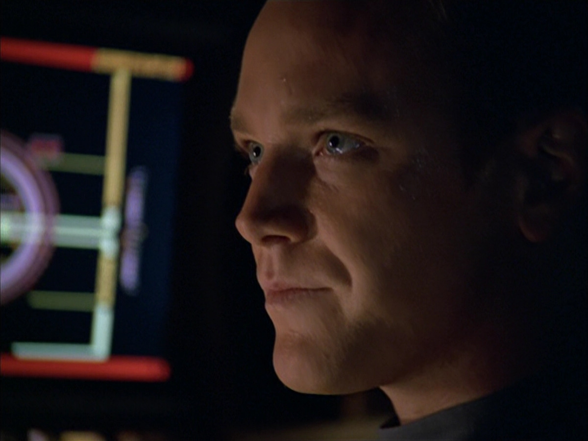 extant_StarTrek_VOY_5x09-ThirtyDays_03258.jpg