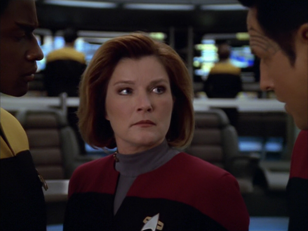 extant_StarTrek_VOY_5x09-ThirtyDays_03285.jpg