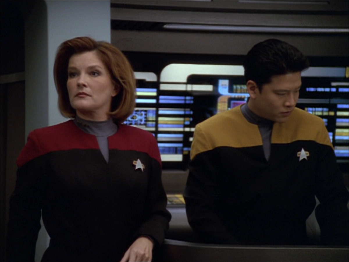 extant_StarTrek_VOY_5x09-ThirtyDays_03302.jpg