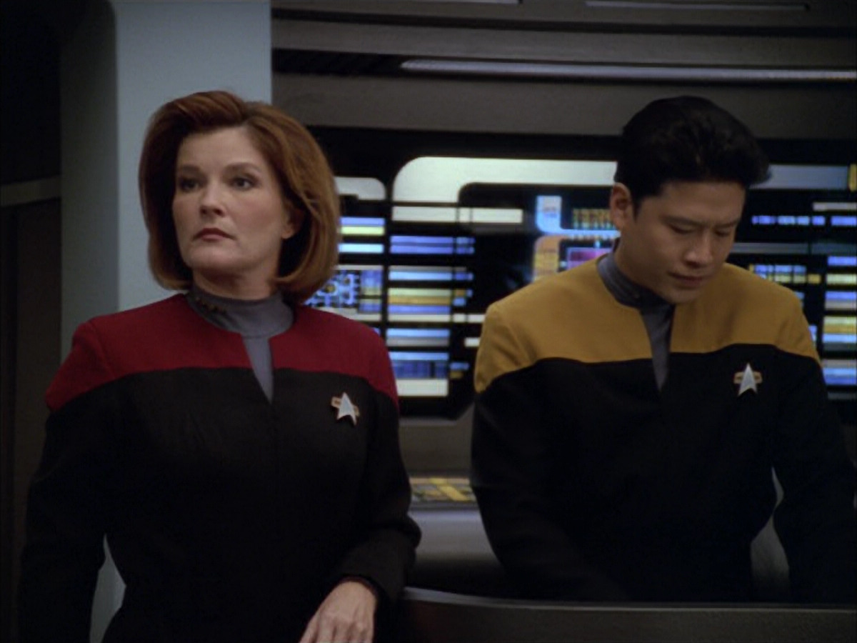 extant_StarTrek_VOY_5x09-ThirtyDays_03303.jpg