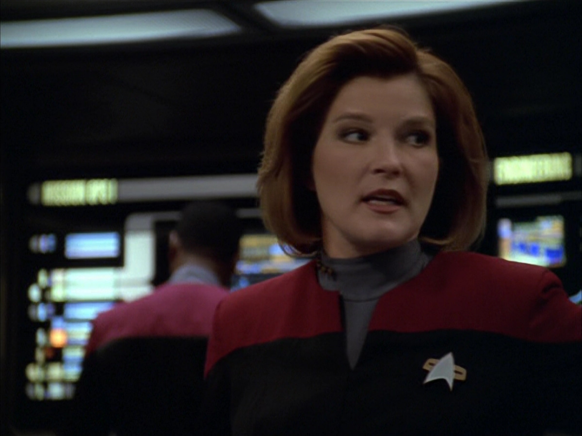 extant_StarTrek_VOY_5x09-ThirtyDays_03330.jpg