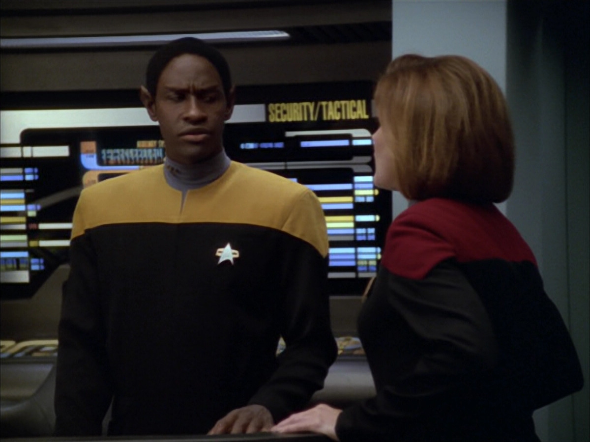 extant_StarTrek_VOY_5x09-ThirtyDays_03341.jpg