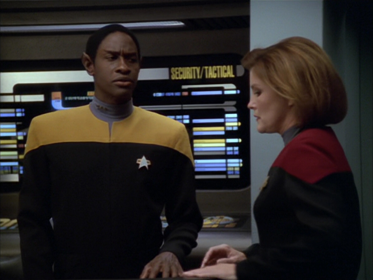 extant_StarTrek_VOY_5x09-ThirtyDays_03342.jpg