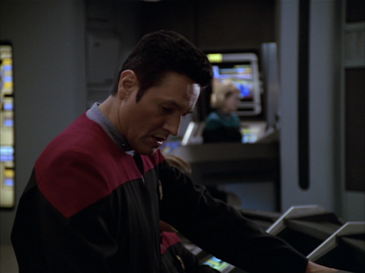 extant_StarTrek_VOY_5x09-ThirtyDays_03377.jpg