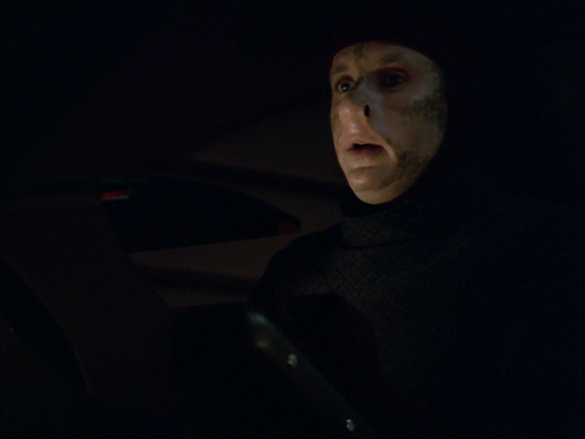 extant_StarTrek_VOY_5x09-ThirtyDays_03406.jpg