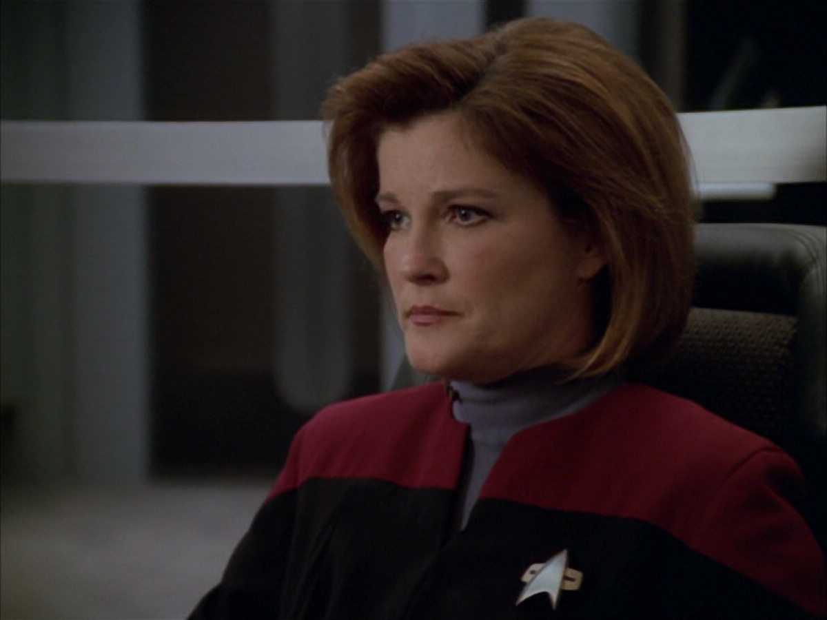 extant_StarTrek_VOY_5x09-ThirtyDays_03431.jpg