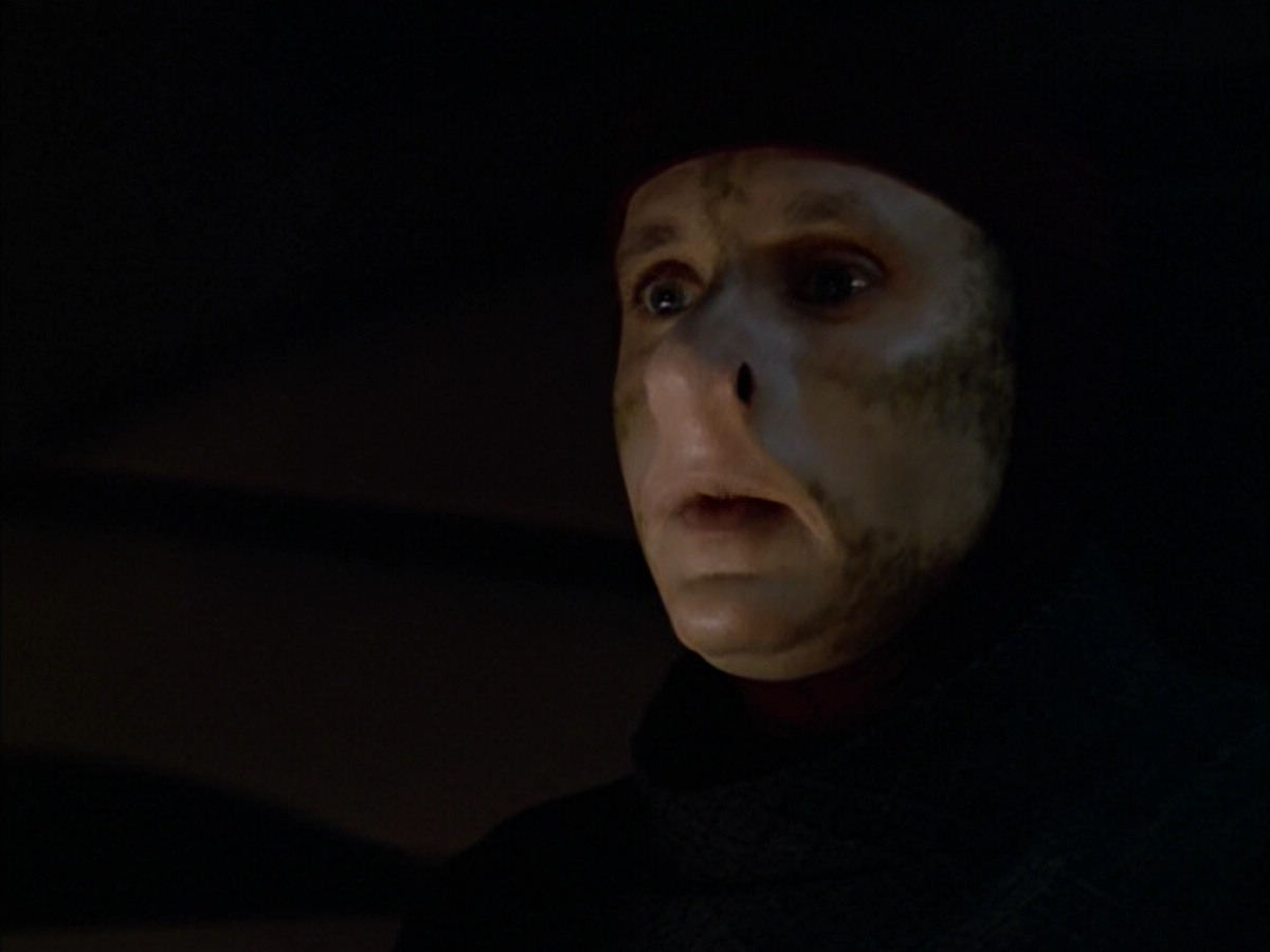 extant_StarTrek_VOY_5x09-ThirtyDays_03440.jpg