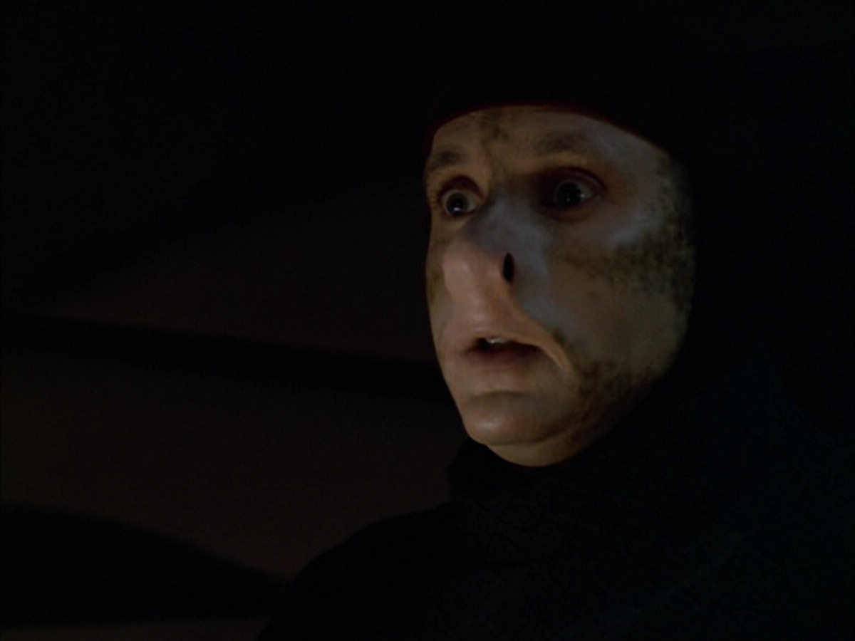 extant_StarTrek_VOY_5x09-ThirtyDays_03456.jpg