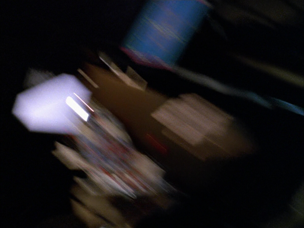 extant_StarTrek_VOY_5x09-ThirtyDays_03479.jpg