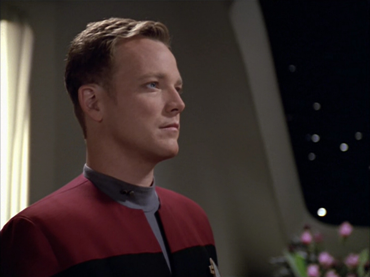 extant_StarTrek_VOY_5x09-ThirtyDays_03527.jpg