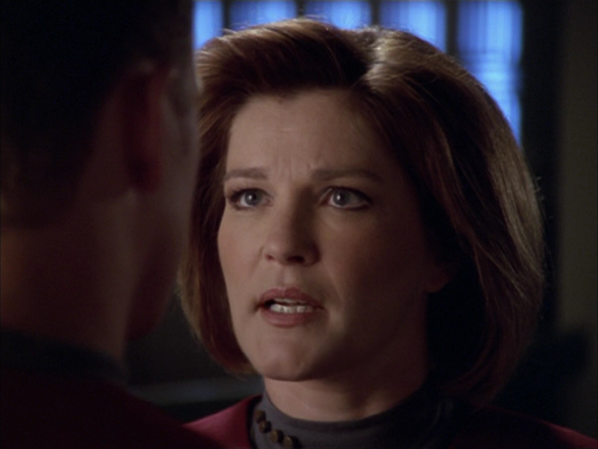 extant_StarTrek_VOY_5x09-ThirtyDays_03585.jpg