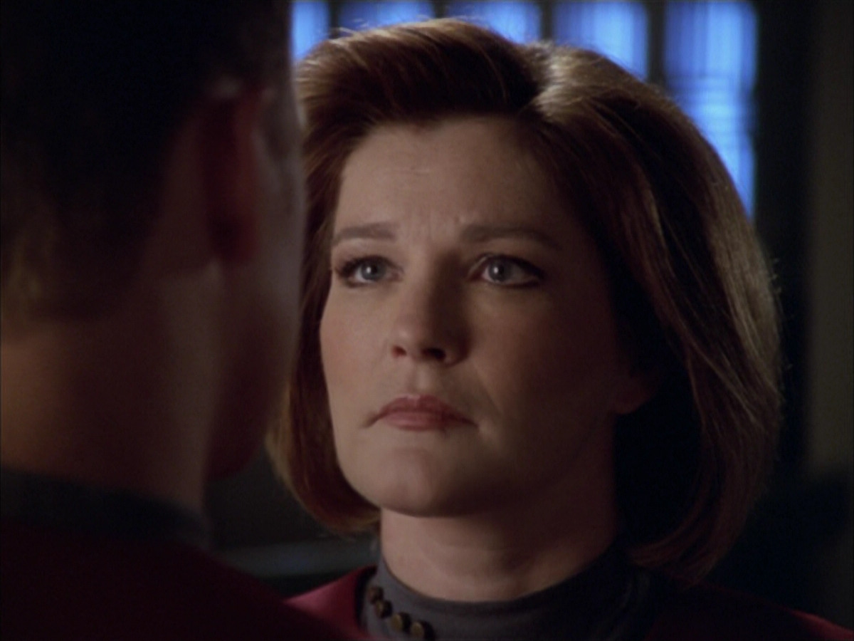 extant_StarTrek_VOY_5x09-ThirtyDays_03628.jpg