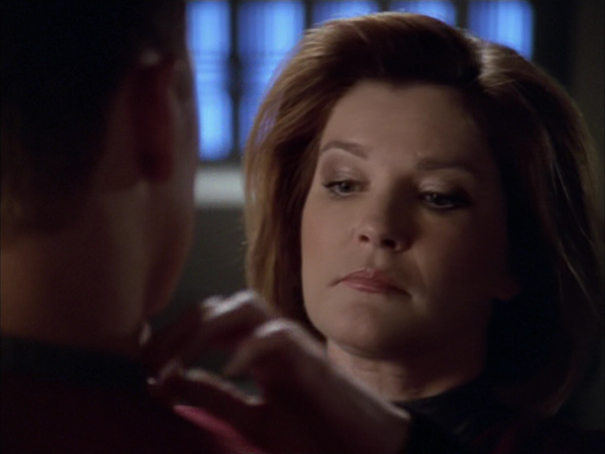 extant_StarTrek_VOY_5x09-ThirtyDays_03635.jpg