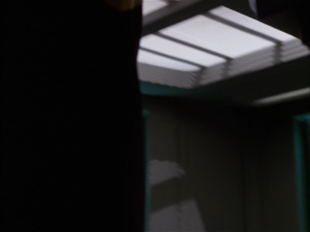 extant_StarTrek_VOY_5x09-ThirtyDays_03663.jpg