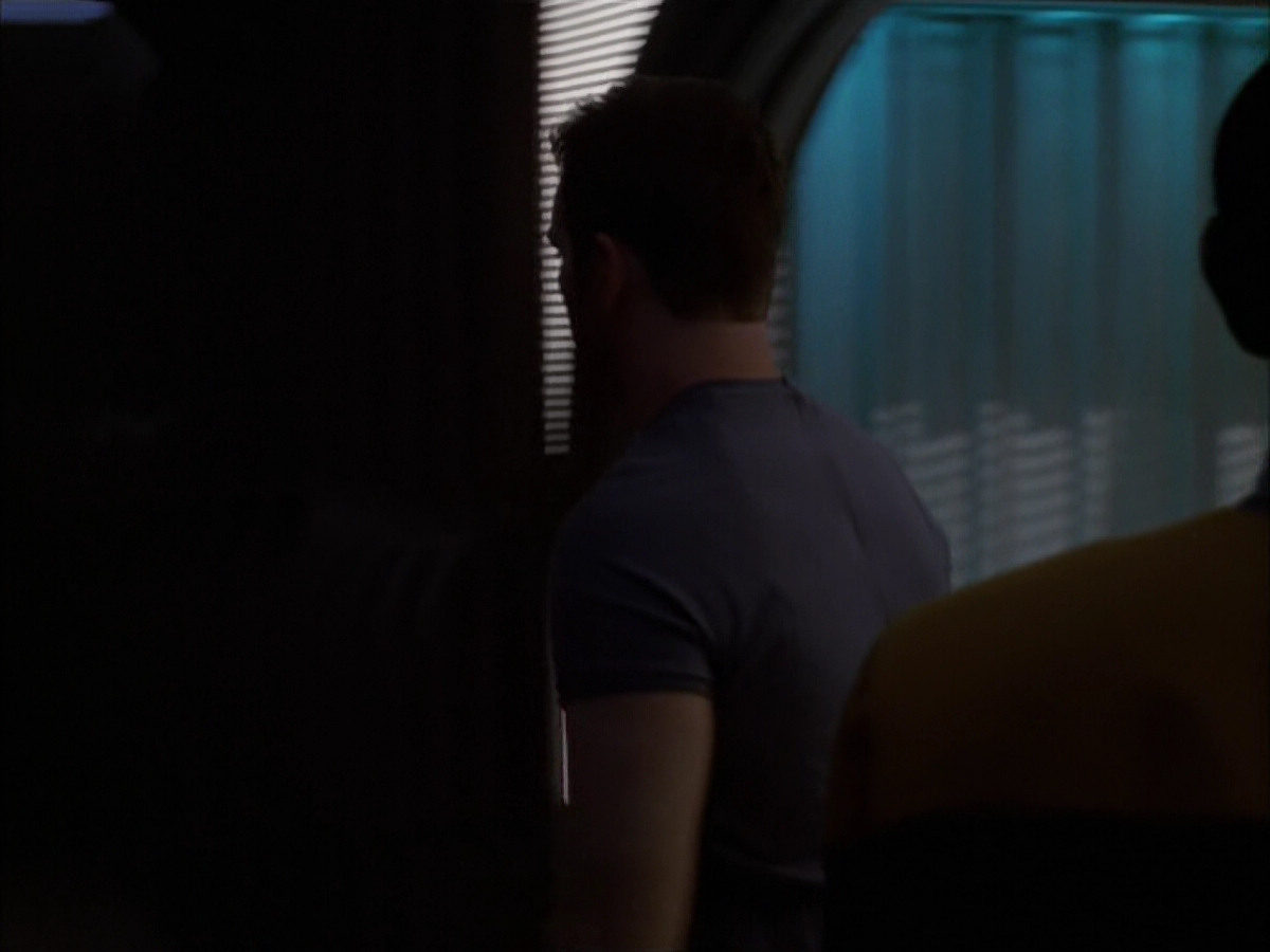 extant_StarTrek_VOY_5x09-ThirtyDays_03679.jpg