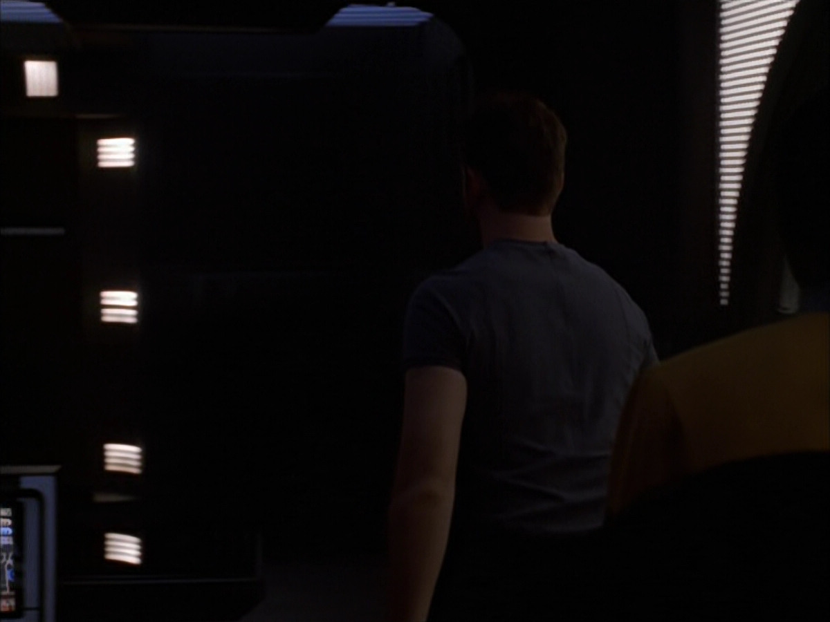 extant_StarTrek_VOY_5x09-ThirtyDays_03680.jpg