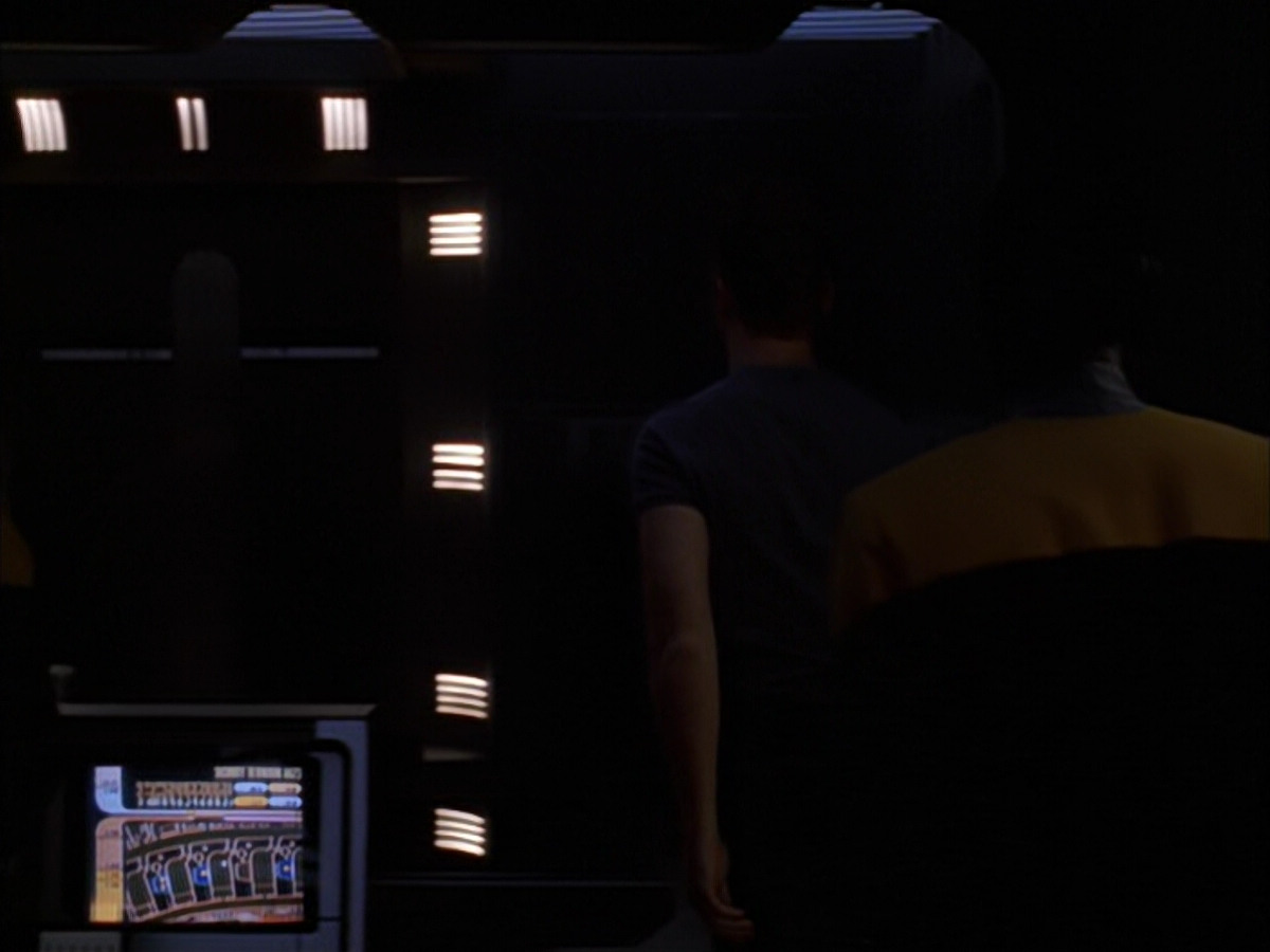 extant_StarTrek_VOY_5x09-ThirtyDays_03681.jpg