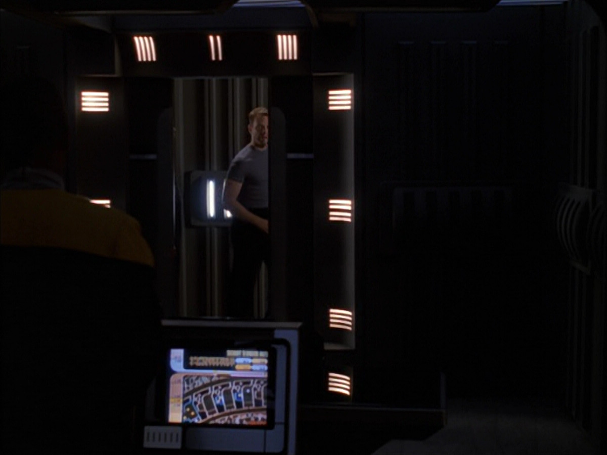 extant_StarTrek_VOY_5x09-ThirtyDays_03693.jpg