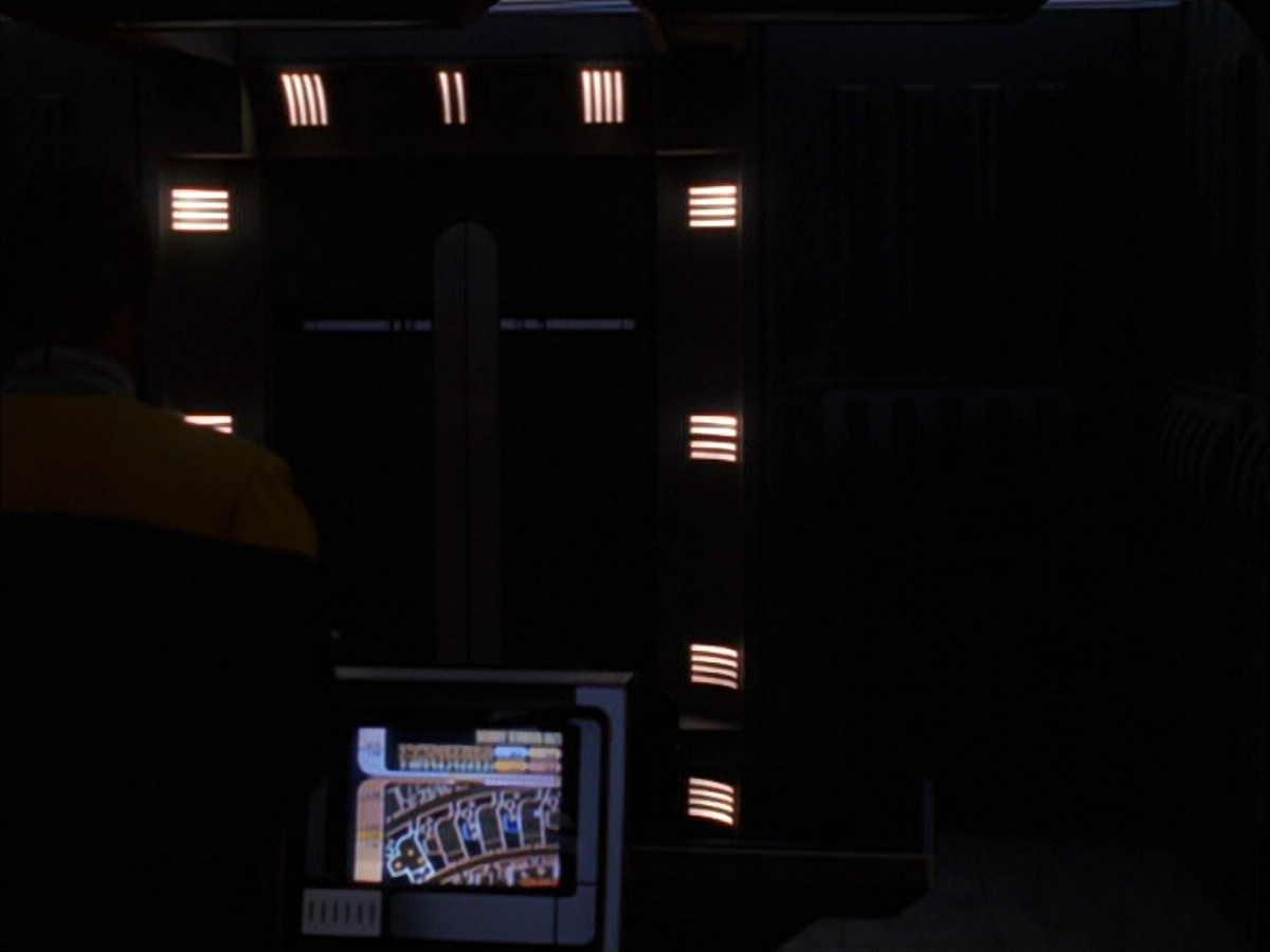 extant_StarTrek_VOY_5x09-ThirtyDays_03695.jpg
