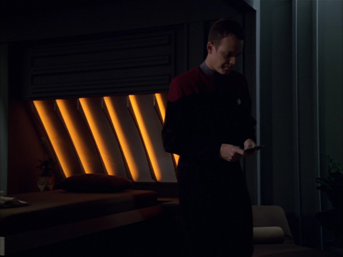 extant_StarTrek_VOY_5x09-ThirtyDays_03728.jpg