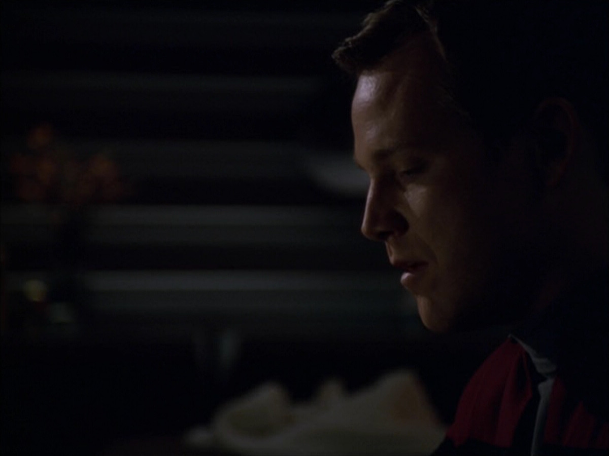 extant_StarTrek_VOY_5x09-ThirtyDays_03737.jpg