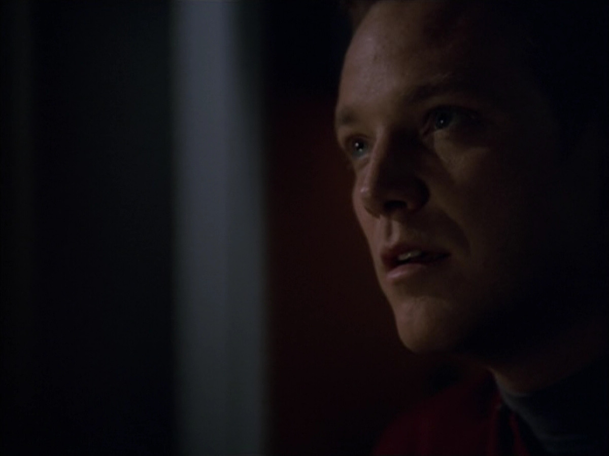extant_StarTrek_VOY_5x09-ThirtyDays_03763.jpg