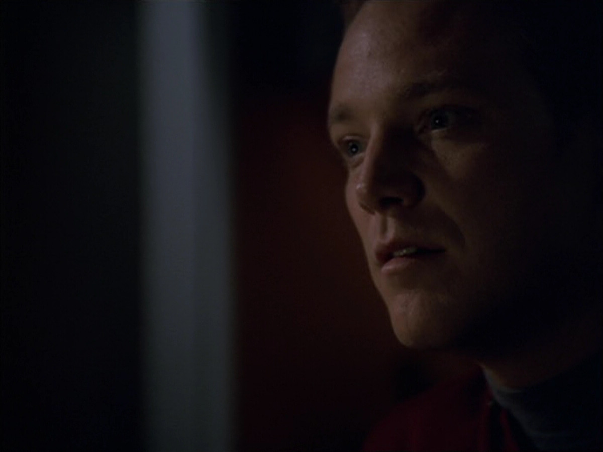 extant_StarTrek_VOY_5x09-ThirtyDays_03764.jpg