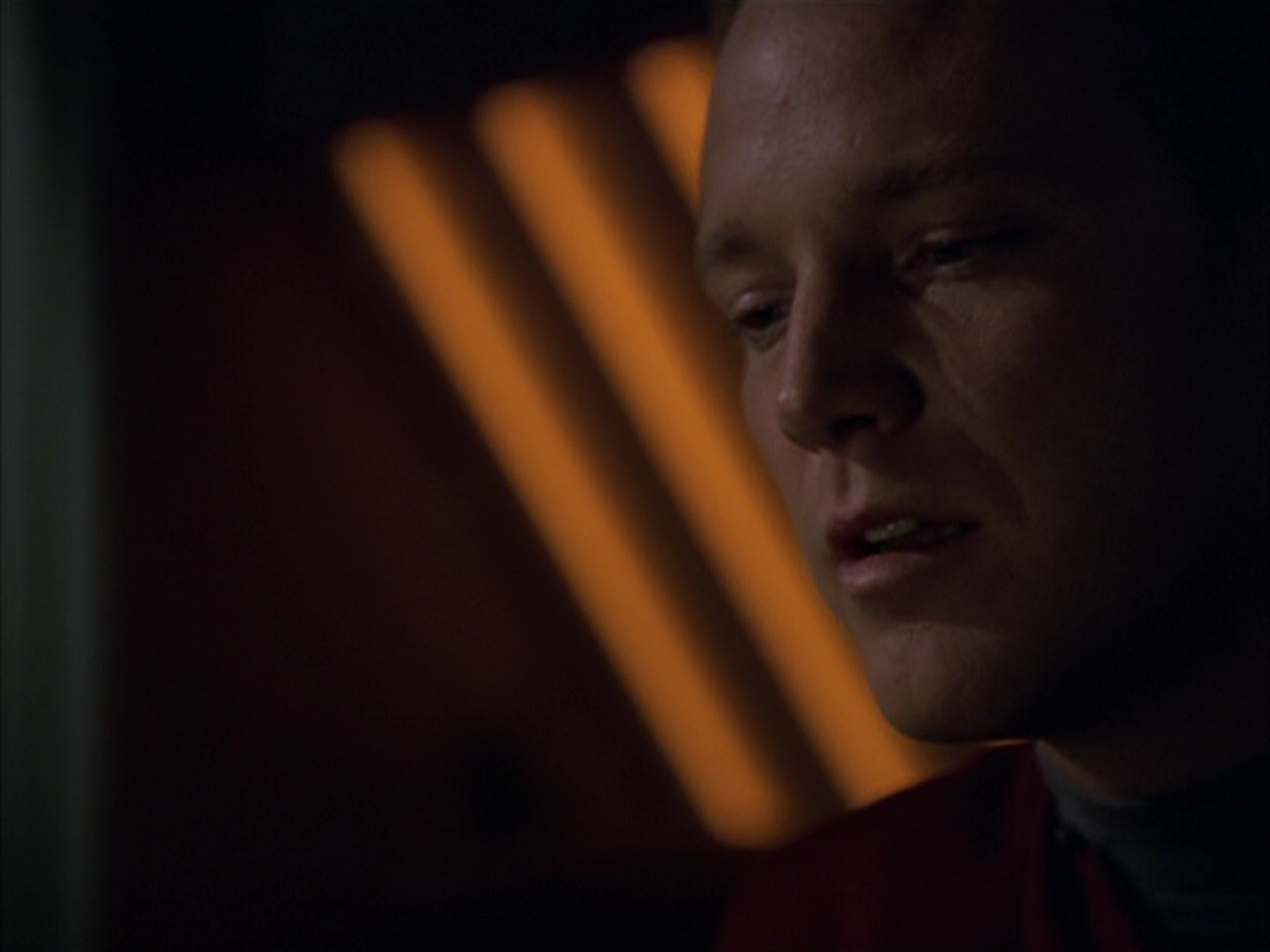 extant_StarTrek_VOY_5x09-ThirtyDays_03770.jpg