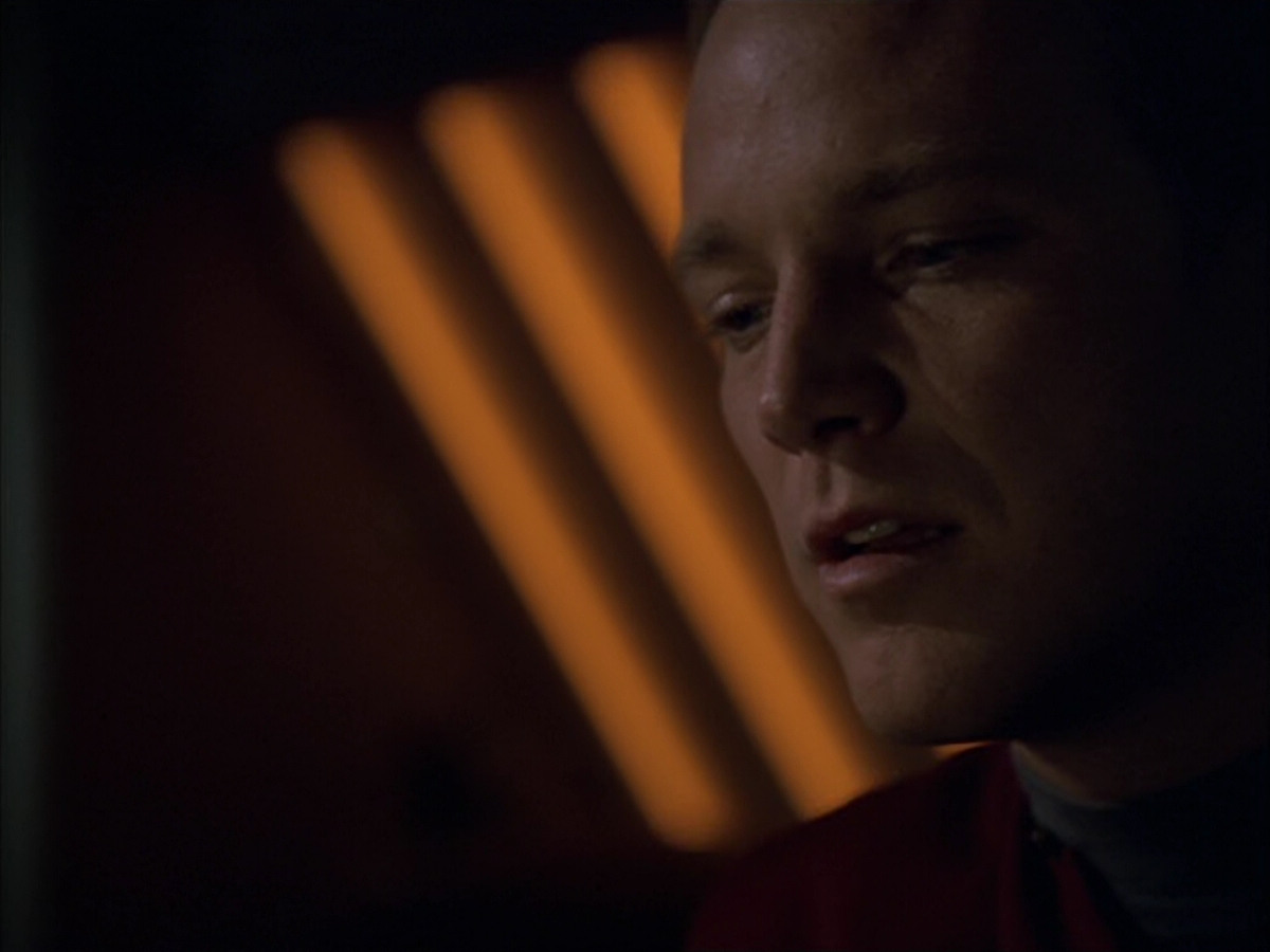 extant_StarTrek_VOY_5x09-ThirtyDays_03771.jpg