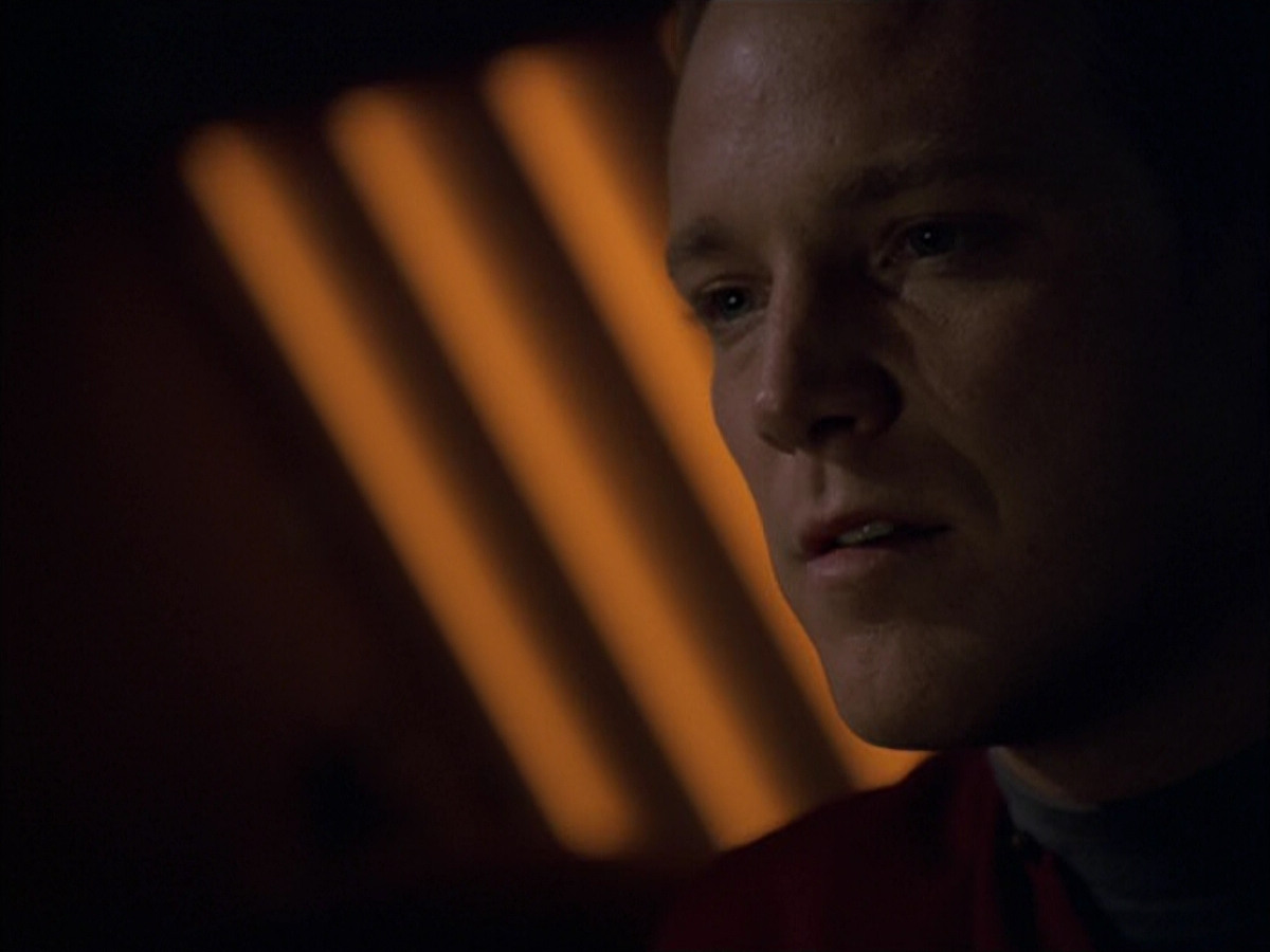 extant_StarTrek_VOY_5x09-ThirtyDays_03774.jpg