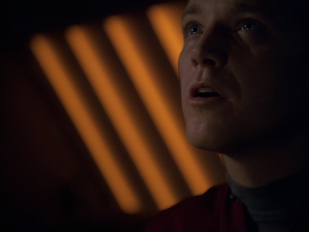 extant_StarTrek_VOY_5x09-ThirtyDays_03784.jpg