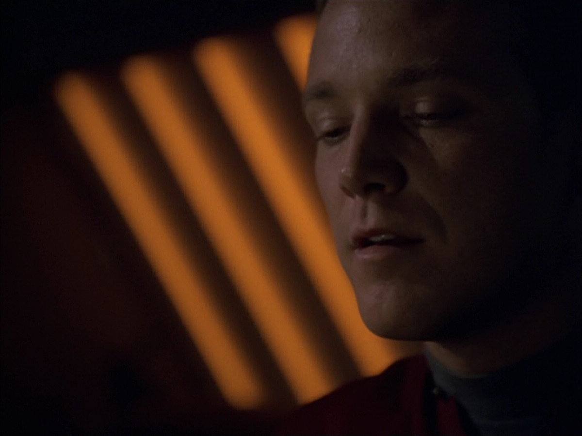 extant_StarTrek_VOY_5x09-ThirtyDays_03792.jpg