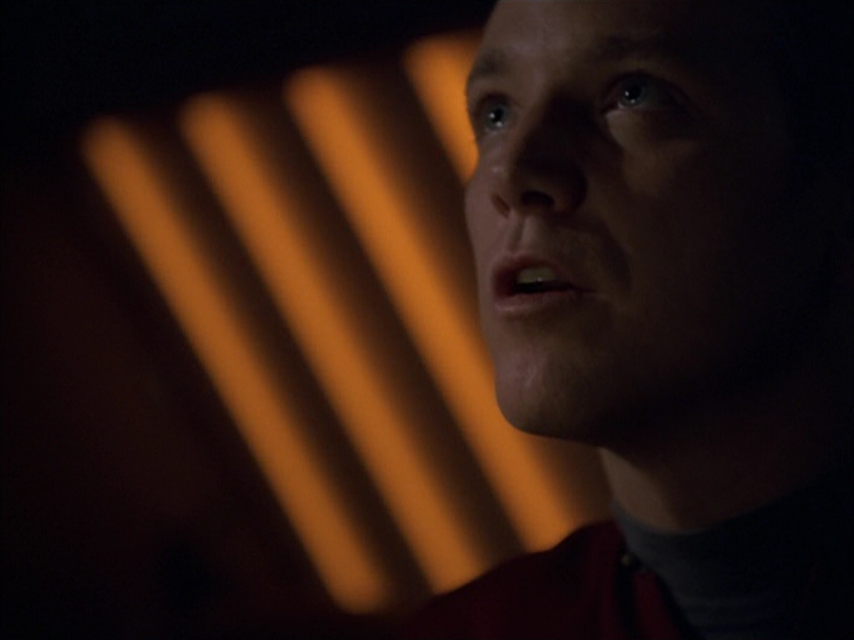 extant_StarTrek_VOY_5x09-ThirtyDays_03796.jpg